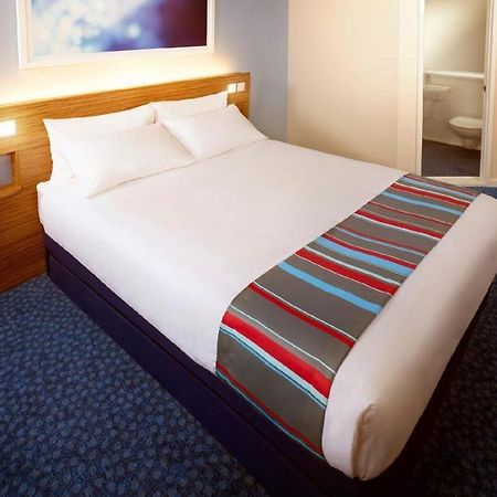 Travelodge Cardiff M4 Εξωτερικό φωτογραφία