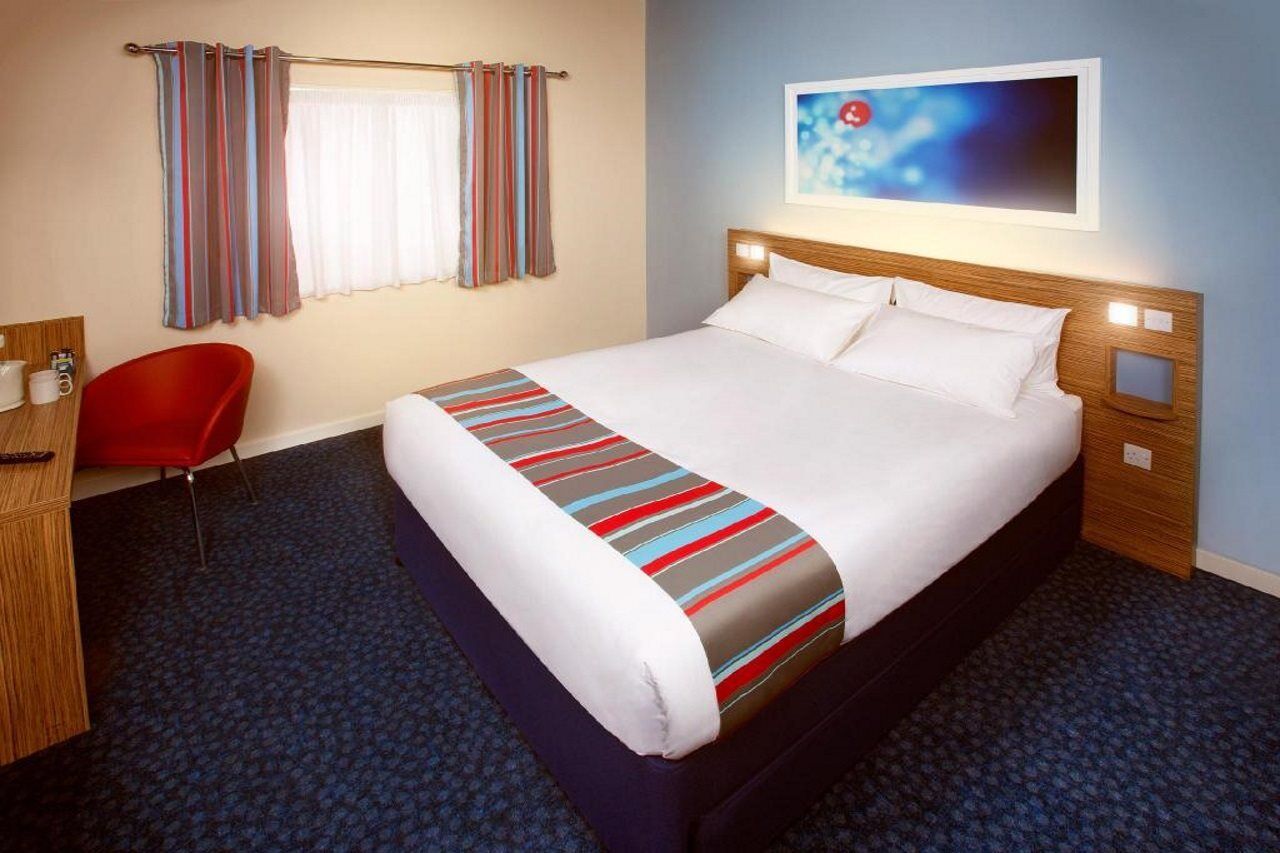 Travelodge Cardiff M4 Εξωτερικό φωτογραφία